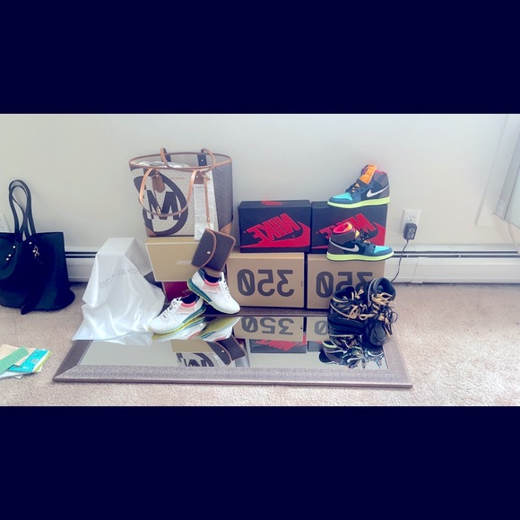 2 pairs of Air retro Jordan sneakers - Picture 1 of 3